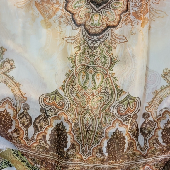 Ladies Skirt - Picture 2 of 6